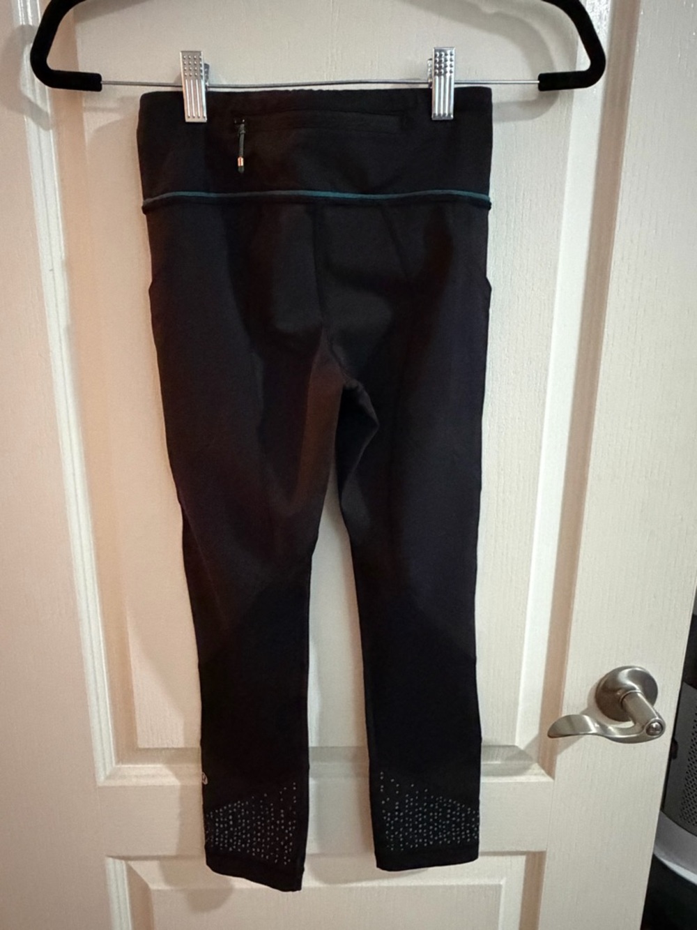 Lululemon Polka Dot Crop Leggings